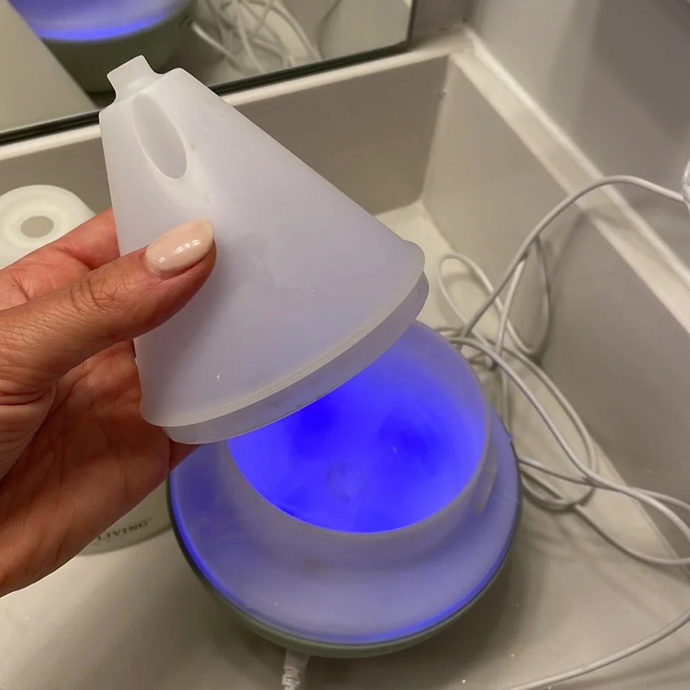 Young Living Dewdrop Diffuser Essential Oil Diffuser